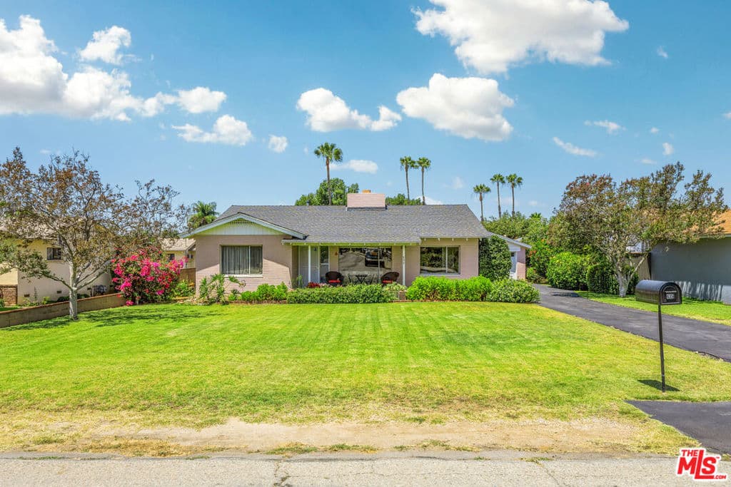 Home at 635 Ramona Avenue, La Verne — photo 2 of 12