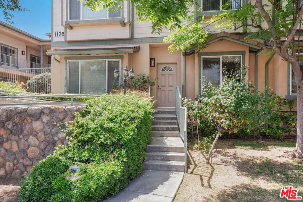 Condo at 1128 W Duarte Road A, Arcadia — photo 3 of 12