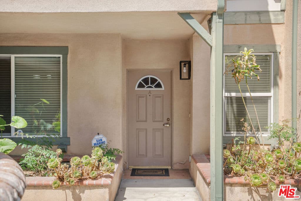 Condo at 1128 W Duarte Road A, Arcadia — photo 4 of 12