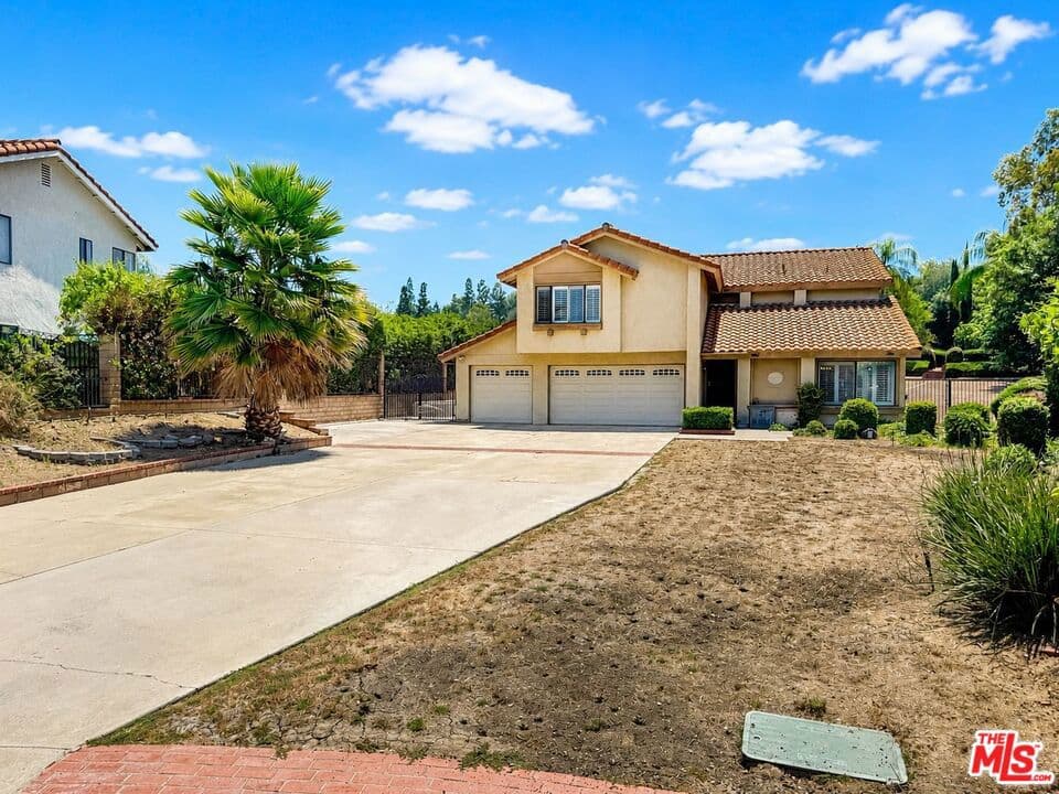Home at 110 Horseshoe Circle, West Covina — photo 3 of 12