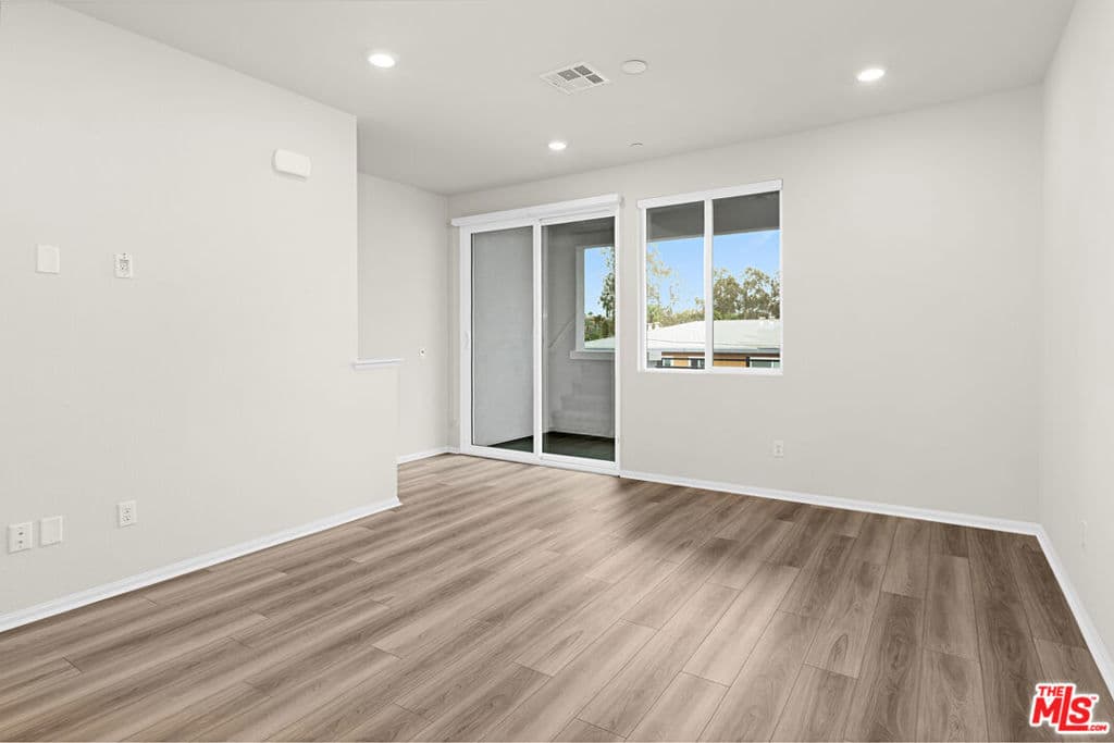 Condo at 220 Lockhart Way, West Covina — photo 12 of 12