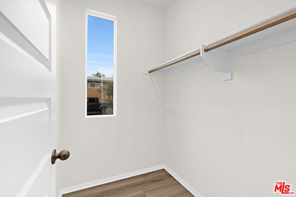 Condo at 220 Lockhart Way, West Covina — photo 6 of 12