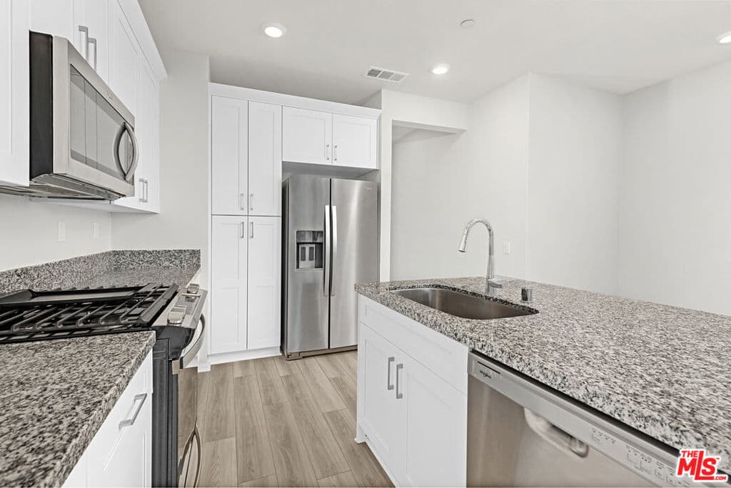 Condo at 220 Lockhart Way, West Covina — photo 9 of 12