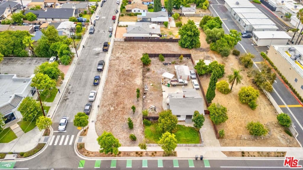 Home at 14420 Cavette Place, Baldwin Park — photo 2 of 12