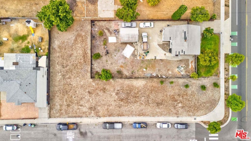 Home at 14420 Cavette Place, Baldwin Park — photo 4 of 12