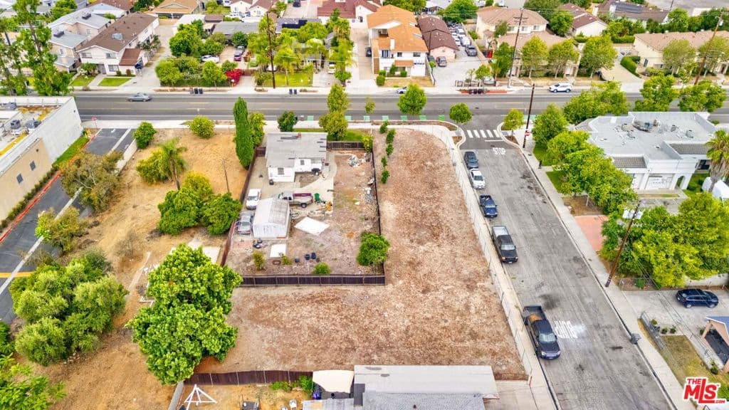 Home at 14420 Cavette Place, Baldwin Park — photo 8 of 12