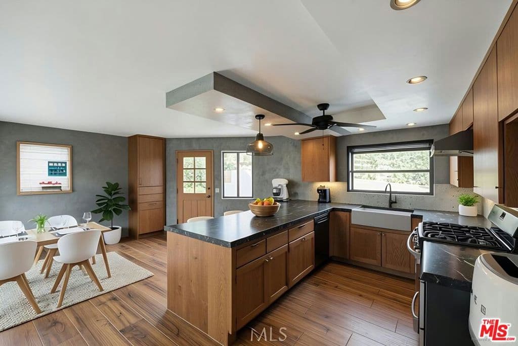 Home at 222 El Cielo Lane, Bradbury — photo 5 of 12