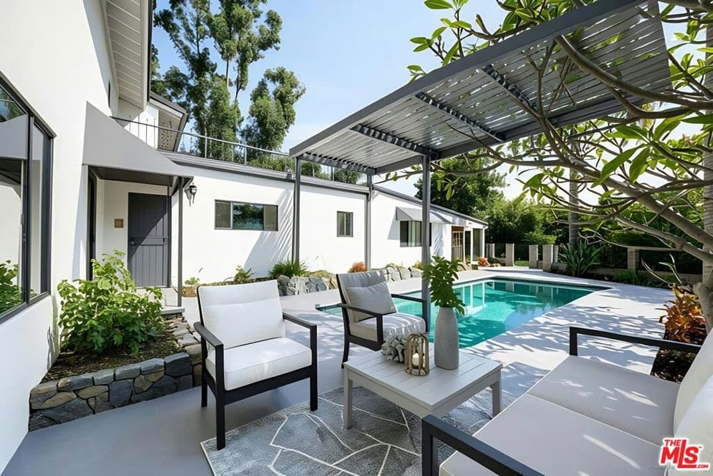 Home at 222 El Cielo Lane, Bradbury — photo 10 of 12