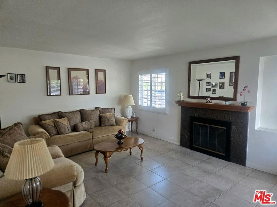 Home at 11515 Hallwood Drive, El Monte — photo 10 of 12