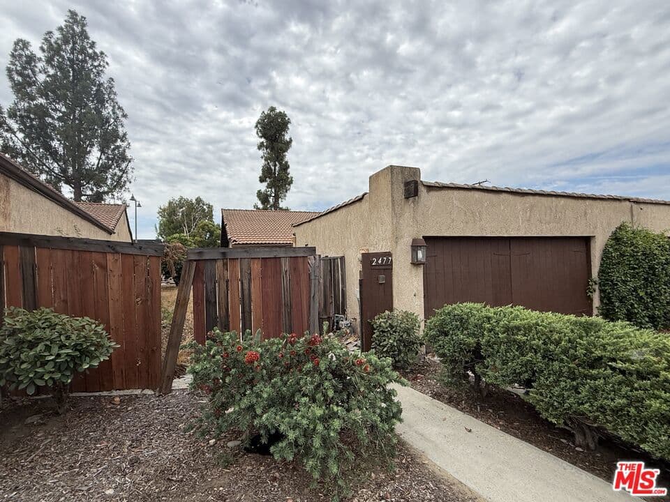 Home at 2477 Calle Villada Circle, Duarte — photo 4 of 5