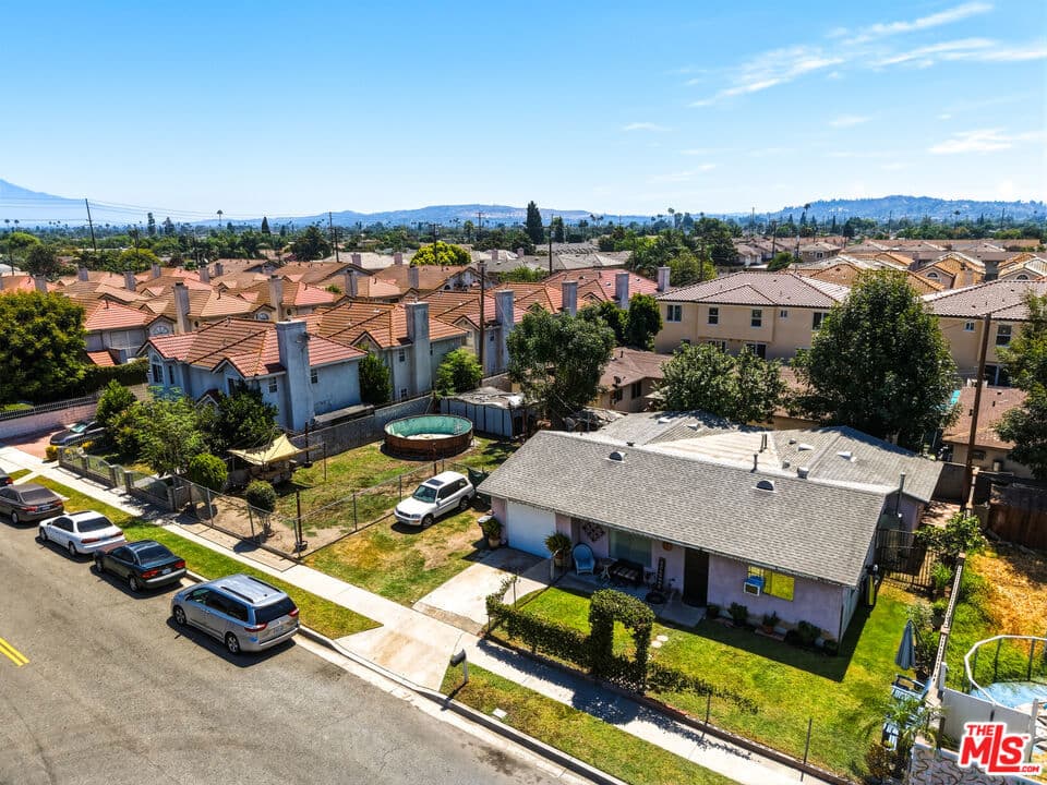 Home at 512 N Orange Avenue, La Puente — photo 4 of 12