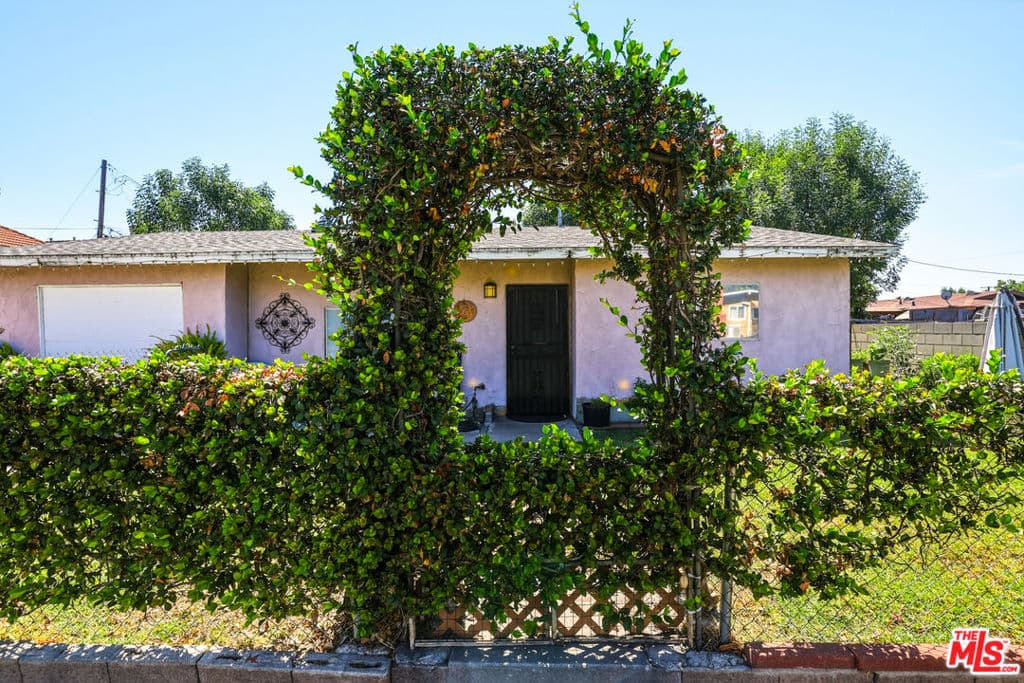 Home at 512 N Orange Avenue, La Puente — photo 7 of 12