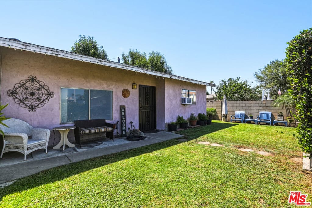 Home at 512 N Orange Avenue, La Puente — photo 8 of 12