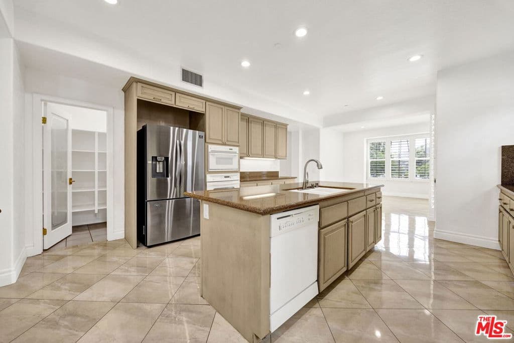 Home at 680 Adirondack Lane, Claremont — photo 8 of 12