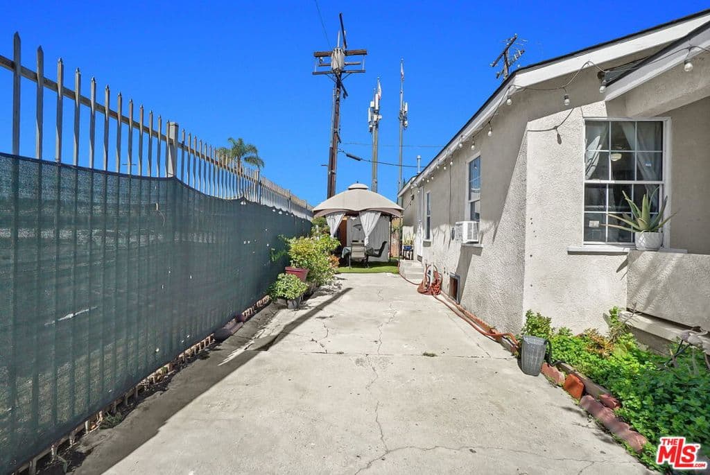Home at 3551 Palm Drive, El Monte — photo 4 of 12