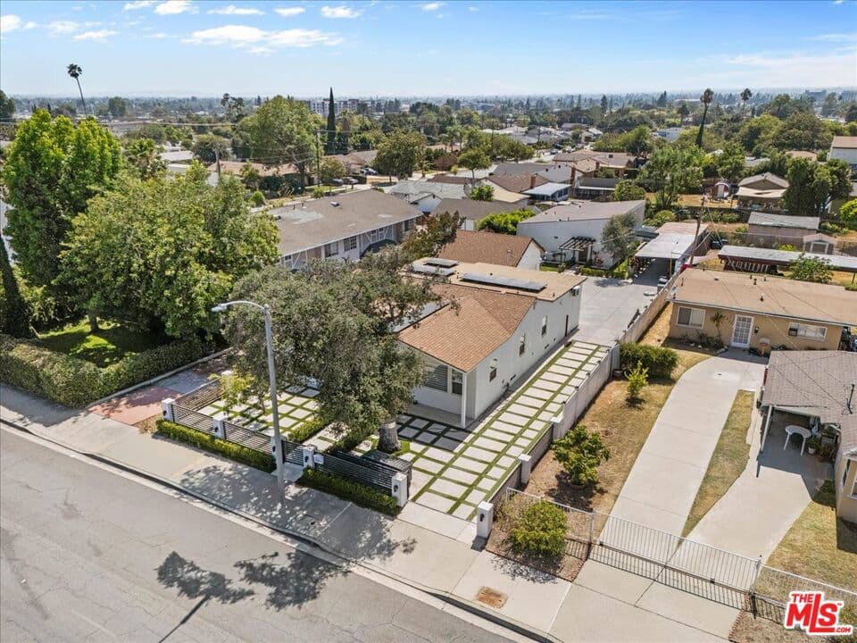 Home at 1213 S California Avenue, Monrovia — photo 2 of 12