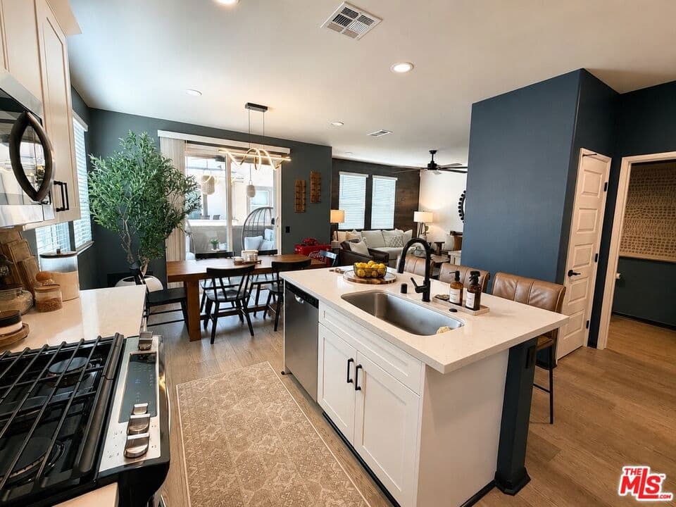 Townhouse at 1525 Stratus Drive, Pomona — photo 3 of 12