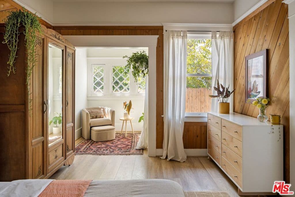 Home at 572 E Columbia Avenue, Pomona — photo 1 of 12