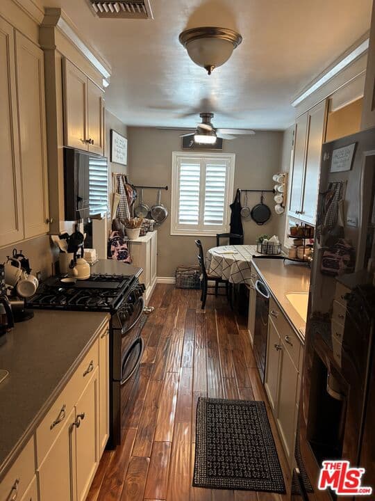 Home at 1608 Delford Avenue, Duarte — photo 7 of 12