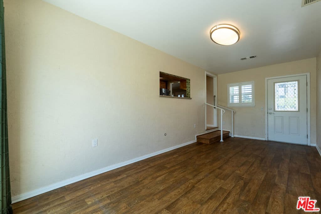 Home at 622 E Sandra Avenue, Arcadia — photo 11 of 12