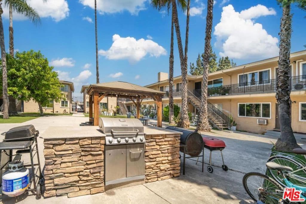 Home at 1127 E Garvey Avenue, West Covina — photo 5 of 12