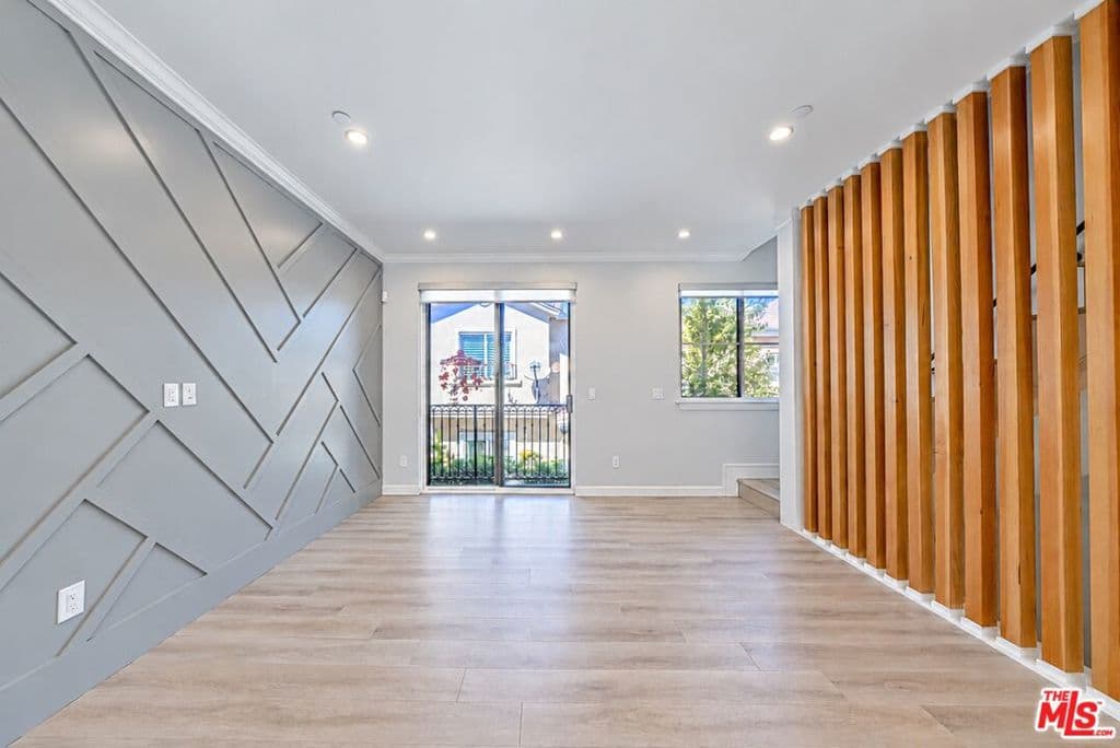 Townhouse at 1022 La Cadena Avenue B, Arcadia — photo 5 of 12