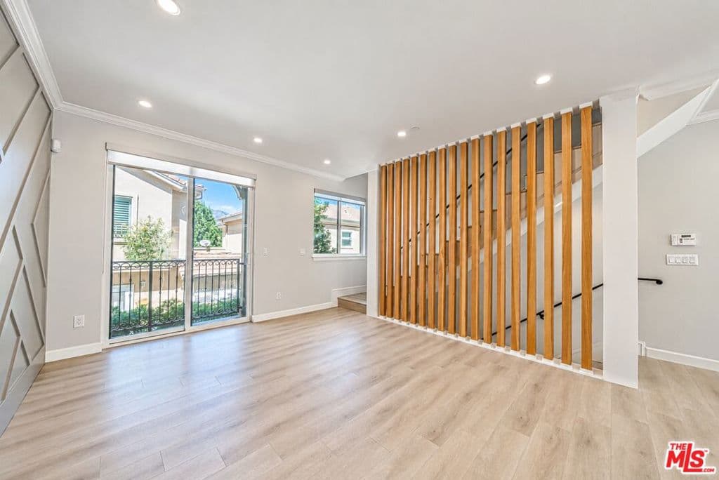 Townhouse at 1022 La Cadena Avenue B, Arcadia — photo 7 of 12