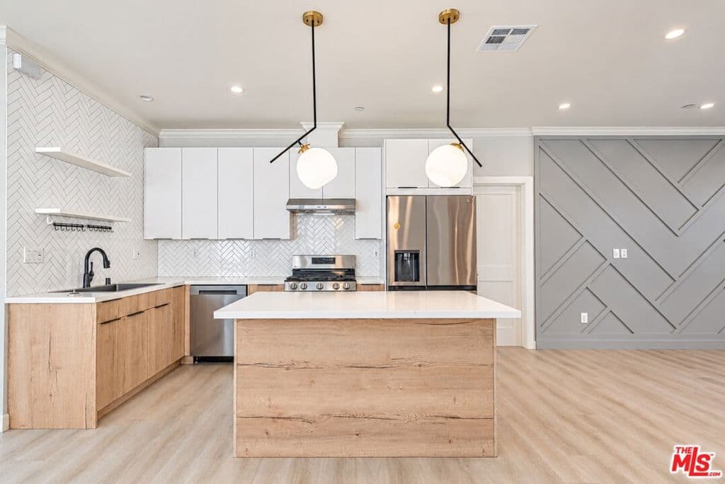 Townhouse at 1022 La Cadena Avenue B, Arcadia — photo 10 of 12