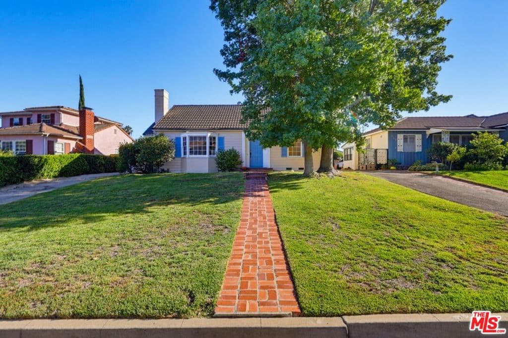 Home at 846 Victoria Drive, Arcadia — photo 1 of 12
