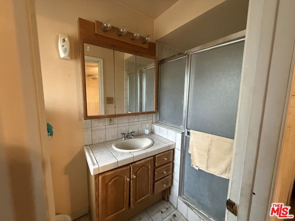 Home at 15517 Three Palms Street, Hacienda Heights — photo 9 of 12