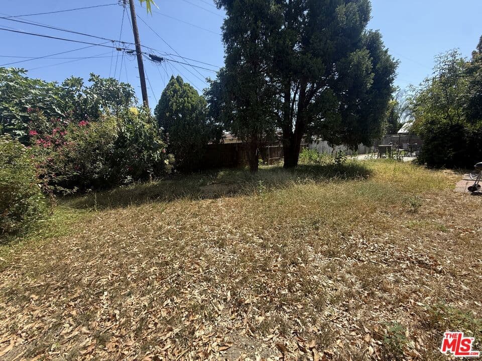 Home at 15517 Three Palms Street, Hacienda Heights — photo 10 of 12