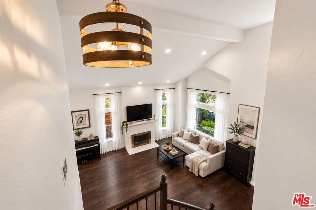 Home at 126 Bloom Drive, Claremont — photo 10 of 12