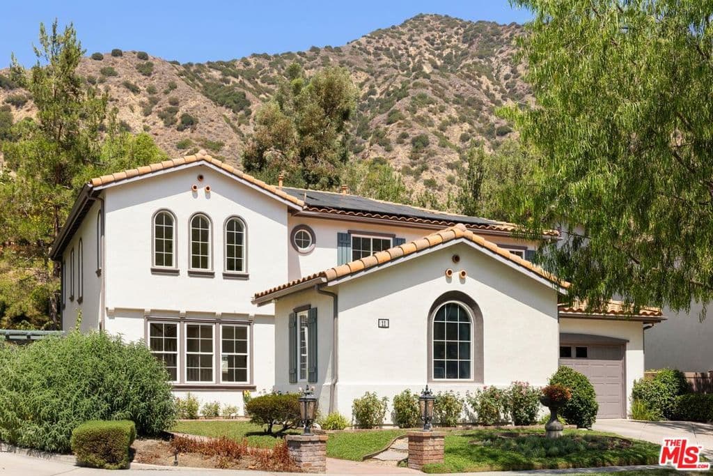Home at 11 Turning Leaf Way, Azusa — photo 1 of 12