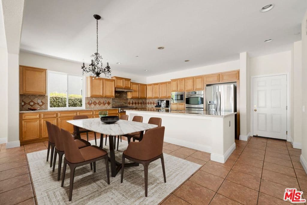 Home at 11 Turning Leaf Way, Azusa — photo 12 of 12