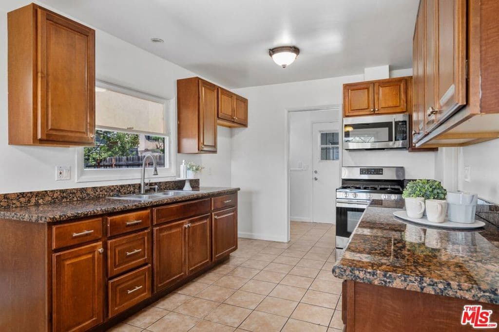 Home at 1049 Newhill Street, Glendora — photo 9 of 12