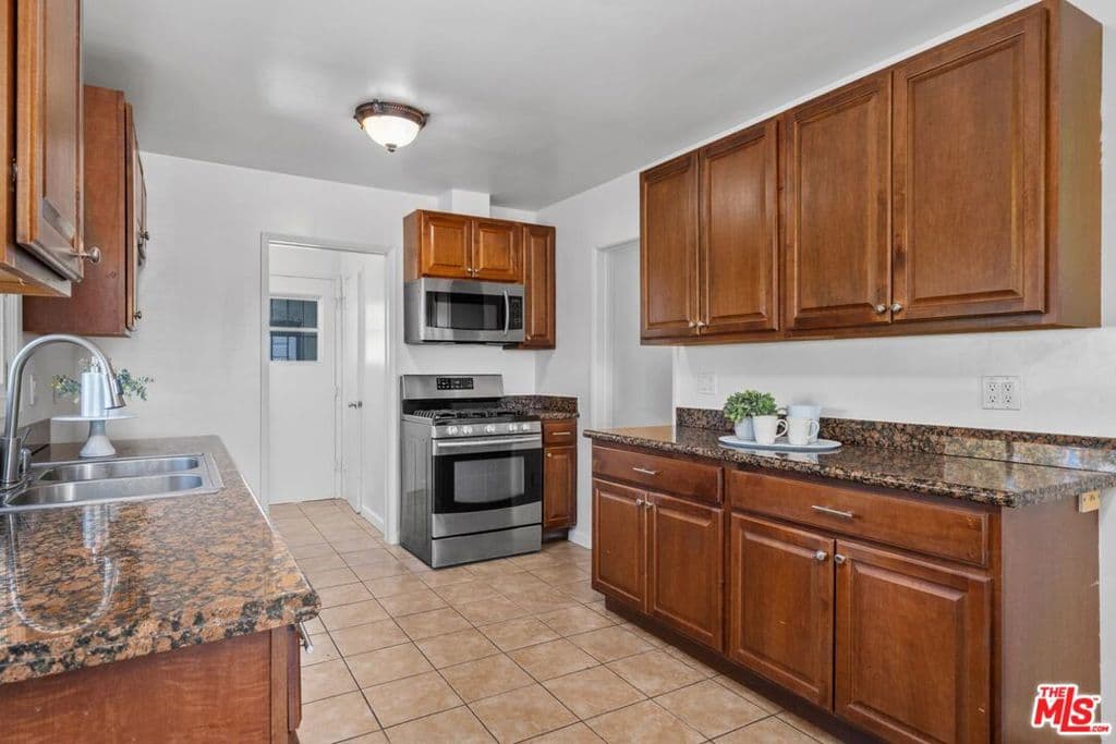 Home at 1049 Newhill Street, Glendora — photo 10 of 12