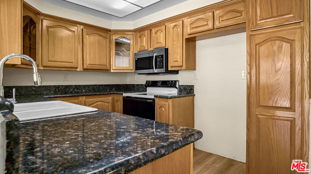 Condo at 75 Carriage Way, Pomona — photo 5 of 12