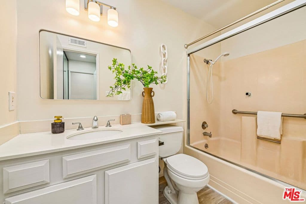 Condo at 1015 Arcadia Avenue 8, Arcadia — photo 10 of 10