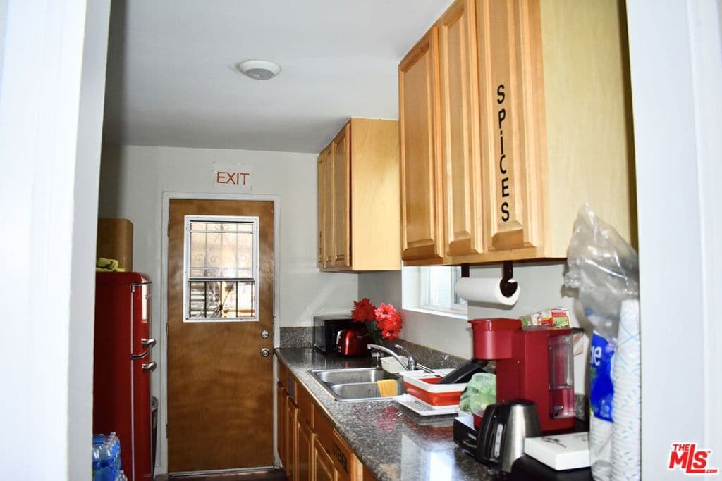 Home at 9375 Fern Street, South El Monte — photo 10 of 12