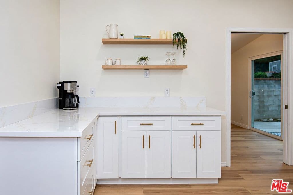 Home at 320 W Ashby Street, Azusa — photo 8 of 12