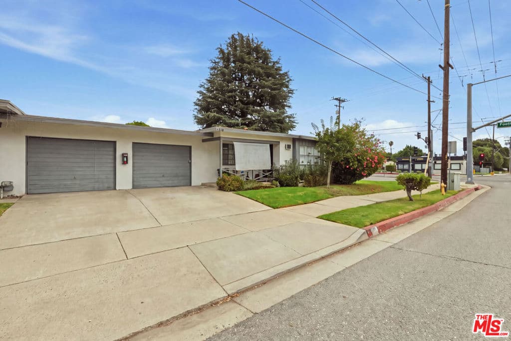 Home at 110 N Barranca Avenue, Glendora — photo 1 of 11