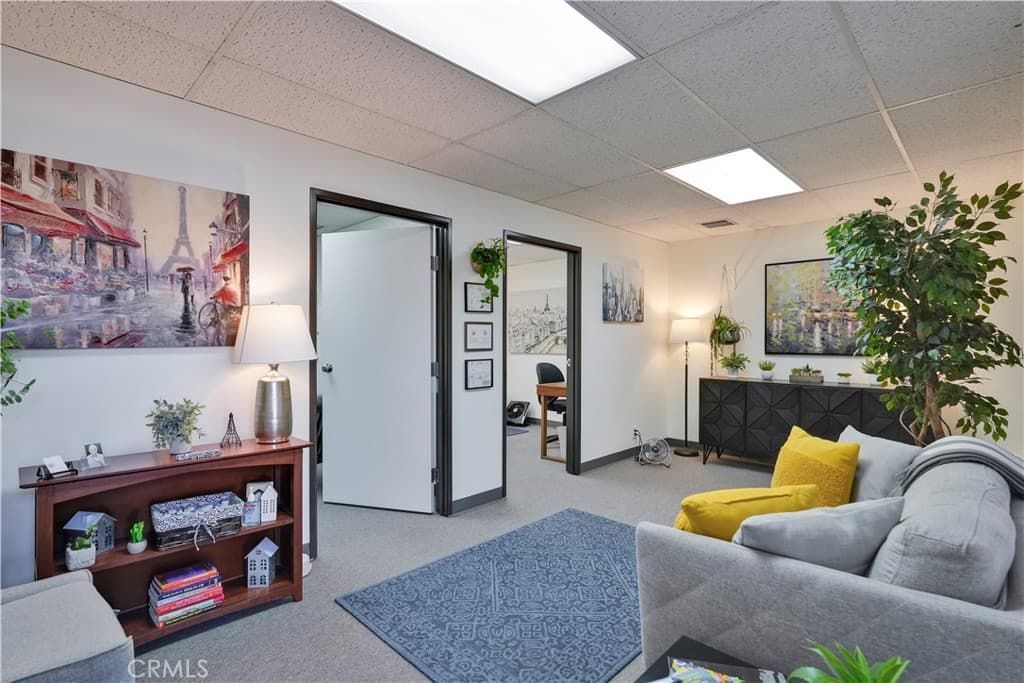 Home at 425 W Bonita Avenue, San Dimas — photo 11 of 12