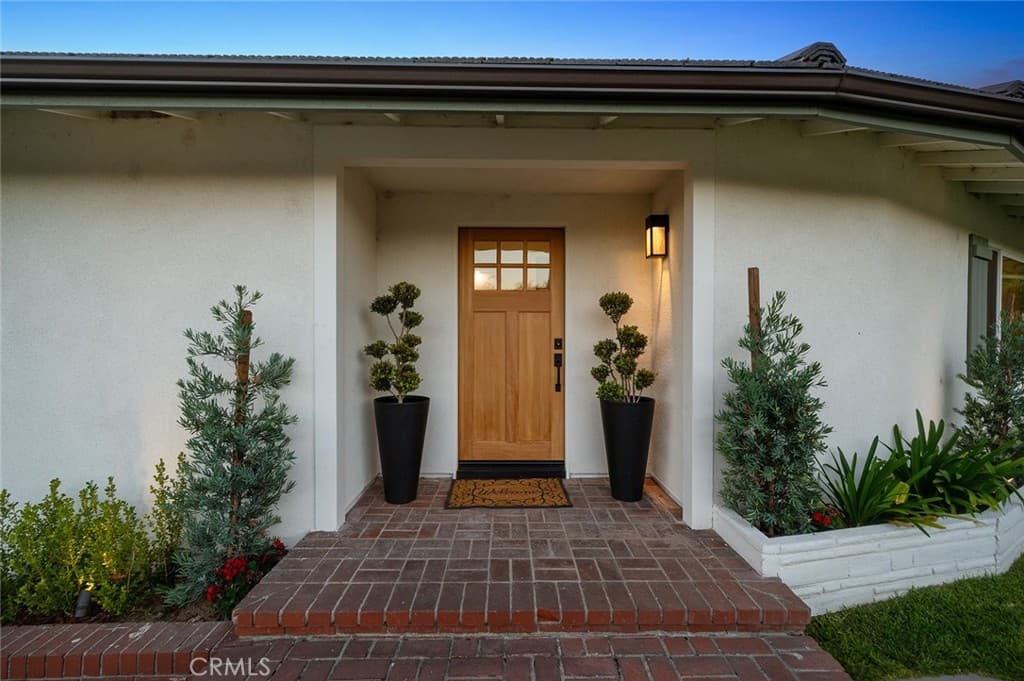 Home at 1985 Highland Oaks Drive, Arcadia — photo 7 of 12