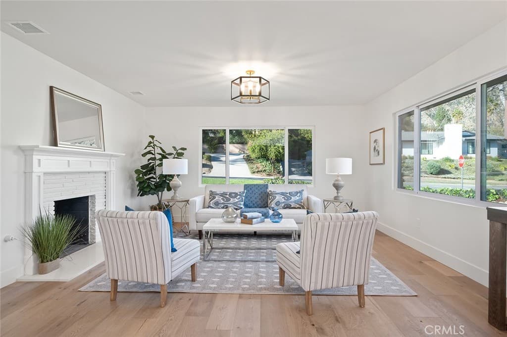 Home at 1985 Highland Oaks Drive, Arcadia — photo 9 of 12