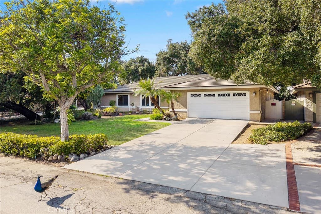 Home at 261 Oakhurst, Arcadia — photo 2 of 12