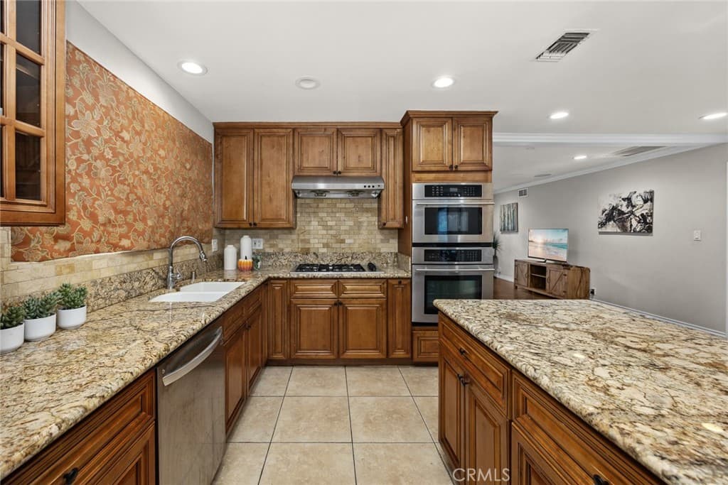 Home at 261 Oakhurst, Arcadia — photo 12 of 12