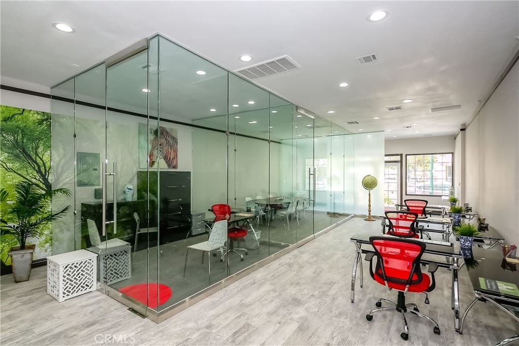 Commercial at 220 218-220 S Myrtle Avenue, Monrovia — photo 11 of 12