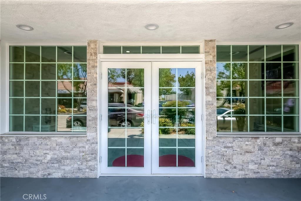 Commercial at 220 218-220 S Myrtle Avenue, Monrovia — photo 4 of 12
