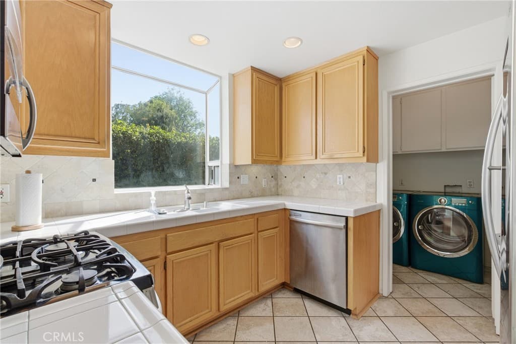 Home at 108 S Mountain A, Monrovia — photo 12 of 12