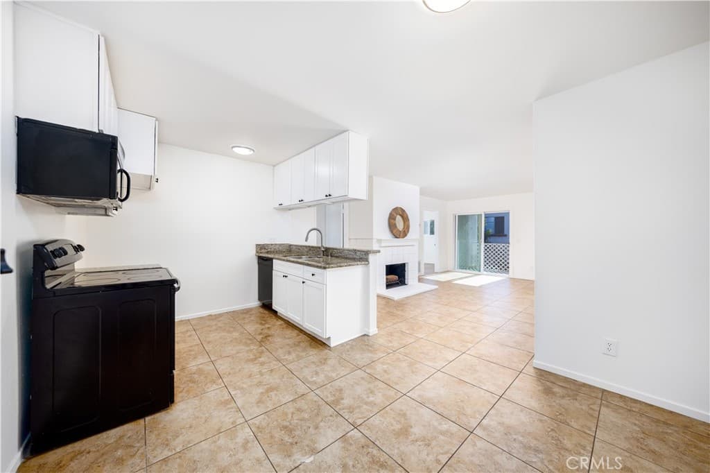 Condo at 23611 Golden Springs I12, Diamond Bar — photo 6 of 12
